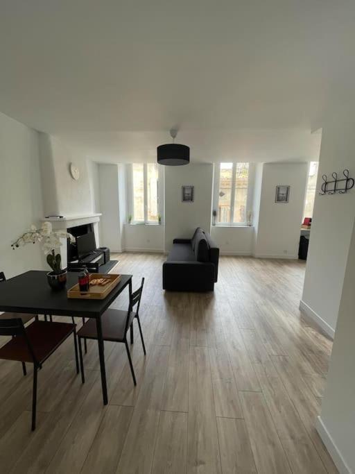 Appartement1 Neuf Climatisee Blaye Exteriér fotografie